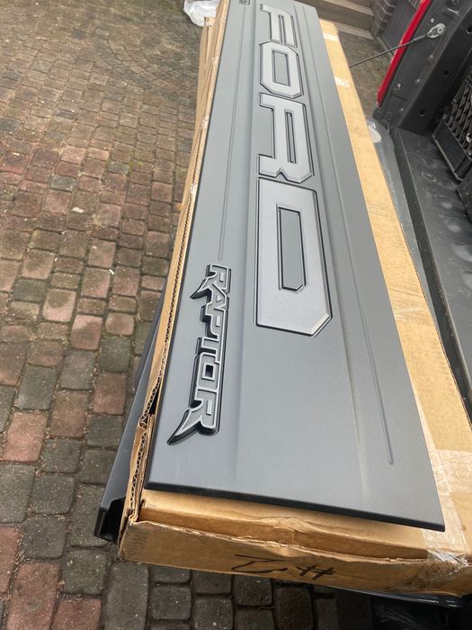 Ford Raptor f150 plastik na klape orhinal