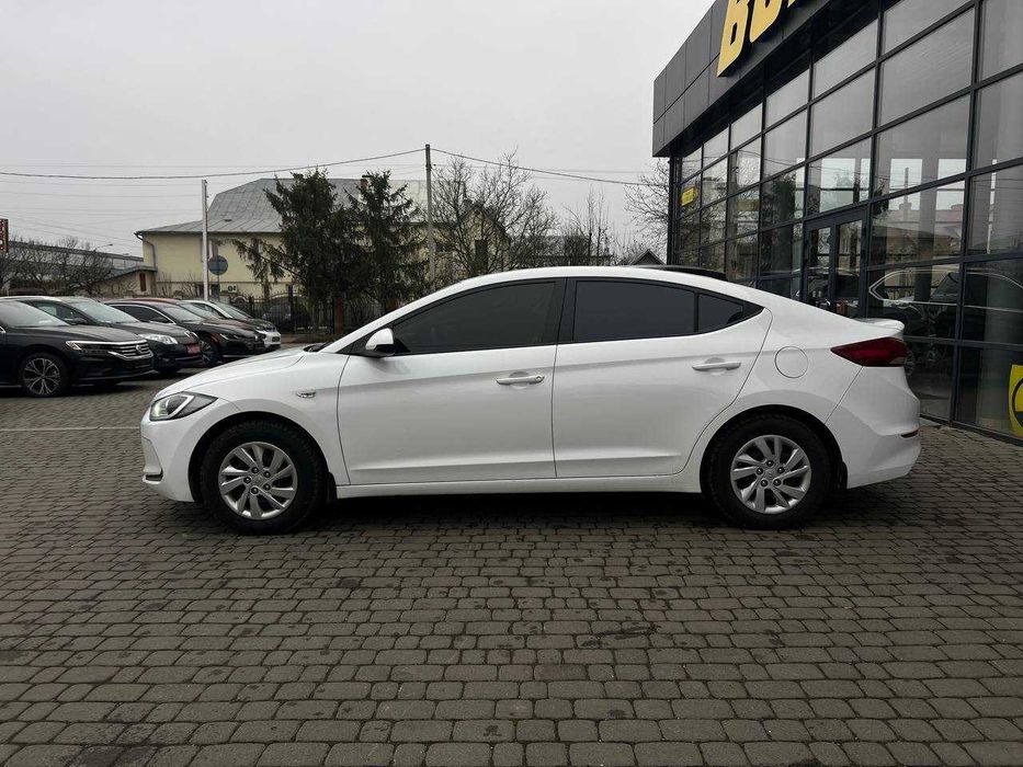 Hyundai Elantra 2016