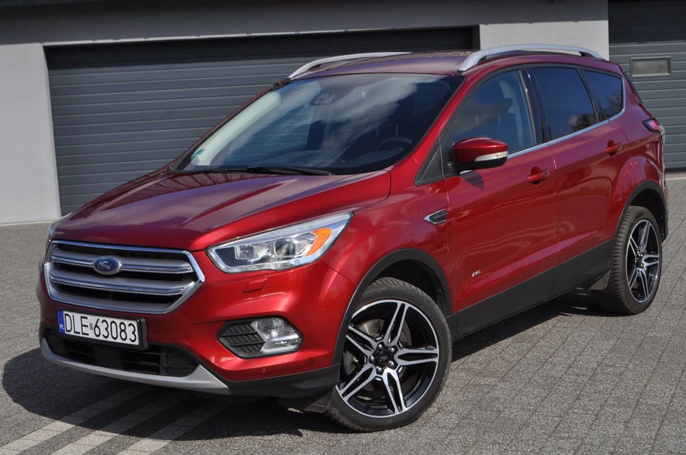 Ford Kuga Lift AWD Blis Xenon Skrętny Radar/ACC Hak Kamera Navi Asystent Ambient