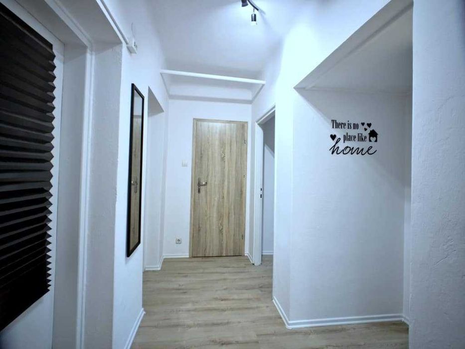 Pokój z balkonem w samym Centrum, Emilii Plater, pok nr 3