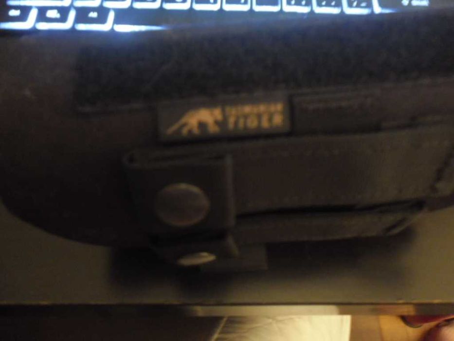 Taktyczne etui na okulary Tasmanian Tiger czarne