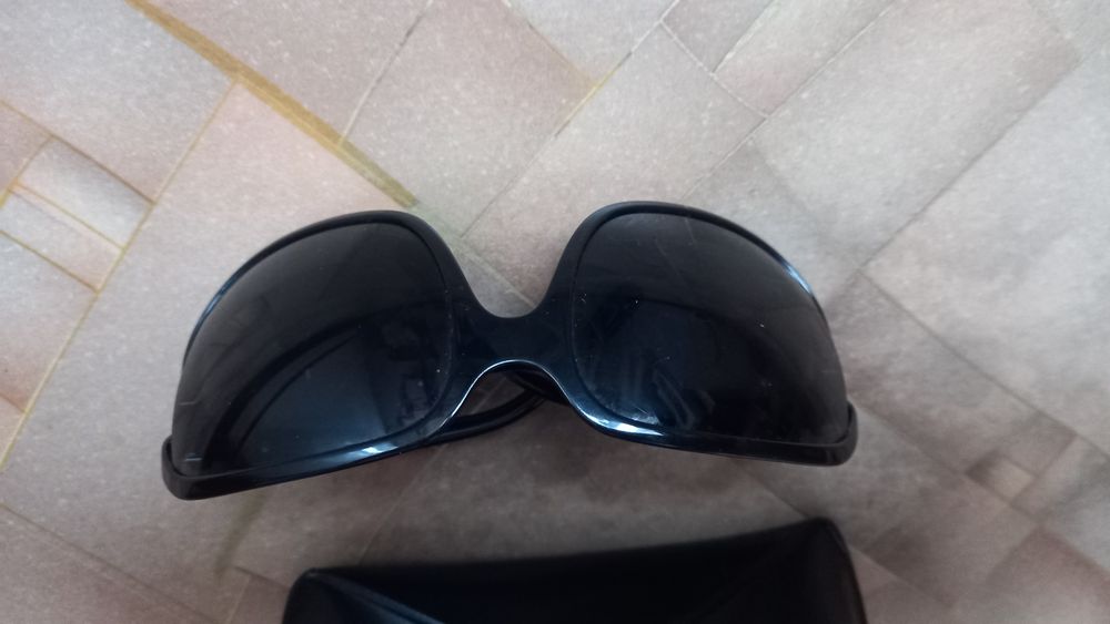 Продам солнечные очки Dolce & Gabbana(Made in Italy),состояние-9.5 из 12,