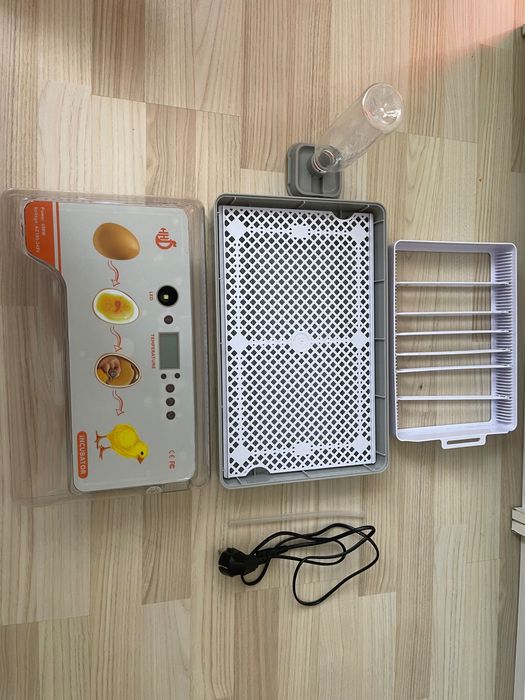 Инкубатор 20 яиц