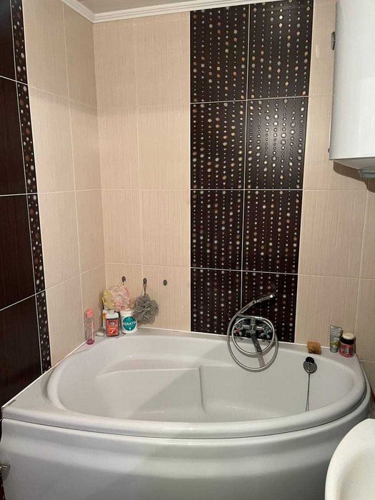 Продаж 3-кімнатної квартири в Луцьку, 33 мікрорайон, вул. Кравчука