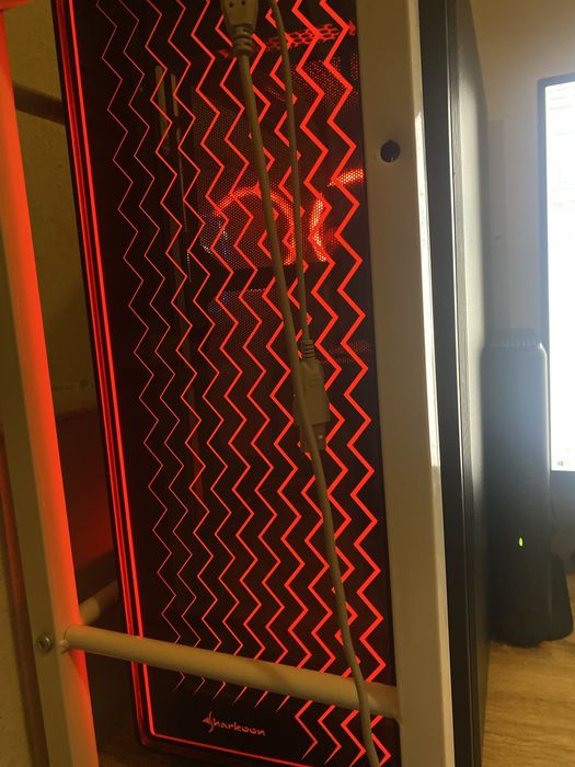 pc gamer roda muito bom