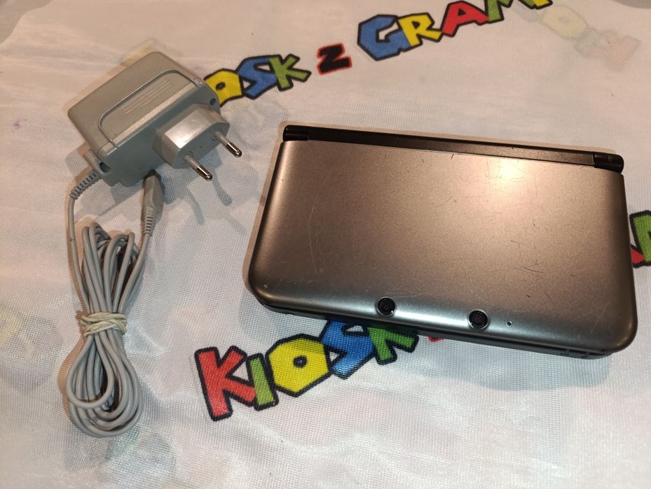 Konsola Nintendo 3DS XL stan bardzo dobry wszystko sprawne sklep GW