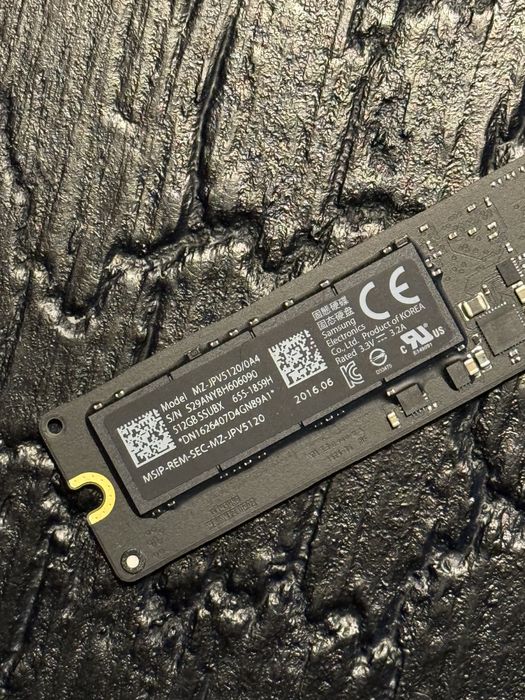 Dysk SSD 256GB do laptopów Apple, oryginalny, sprawny, wysyłka!