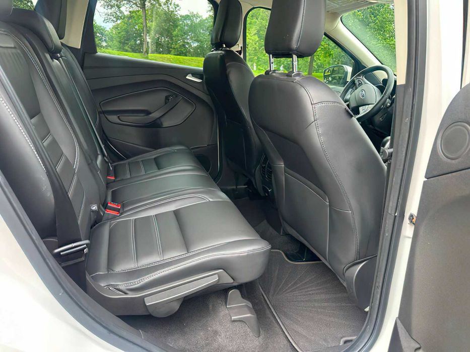Ford Escape Titanium      2018