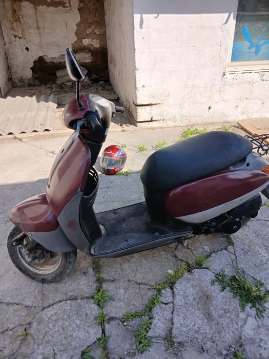 Скутер Honda tact 51