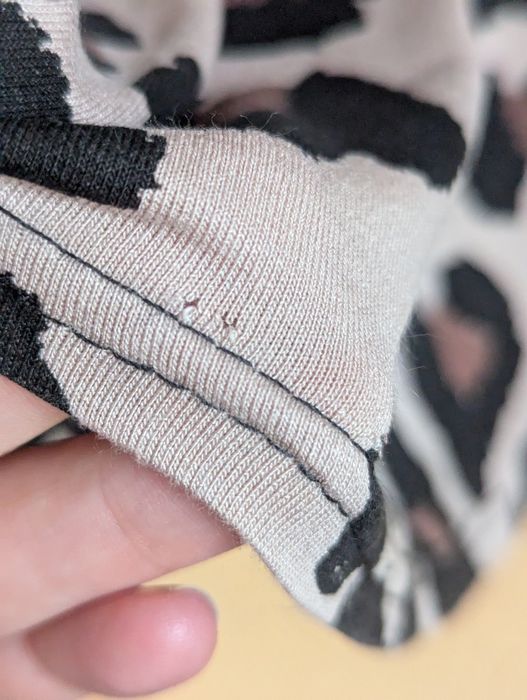 Sukienka w panterkę Boohoo