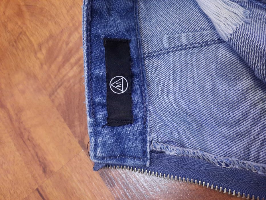 Spódnica jeansowa z dziurami rozdarciami jeans Missguided 36 S