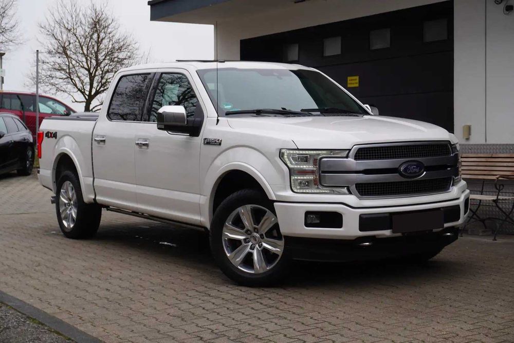 Ford 150 Platinum 4x4 Європа
