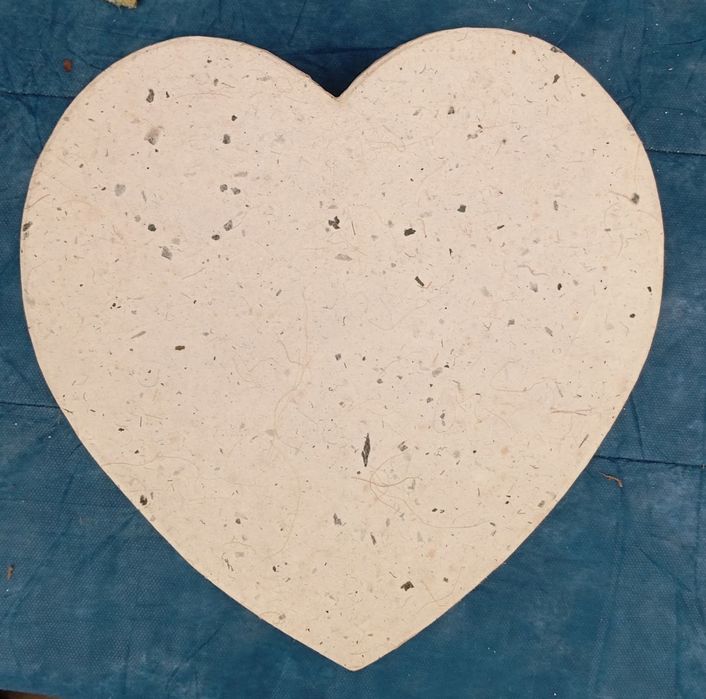 Serce z papieru czerpanego pudelko