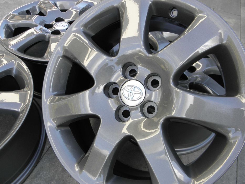 Felgi 17 Toyota 5x100 ET45 Avensis Caldina Matrix Voltz Wish Lexus CT