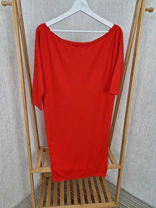 Czerwona dzianinowa sukienka oversize nietoperz / kimono