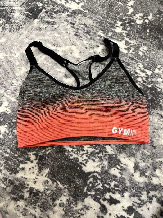 Продам спортивний топ