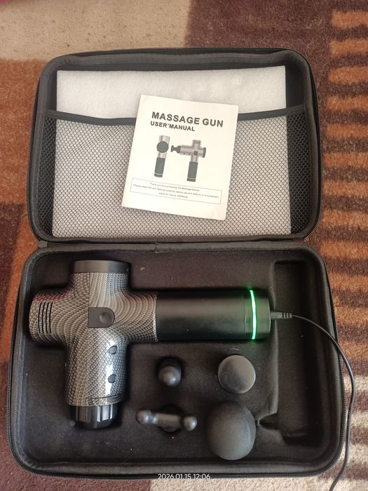 Masażer zestaw w futerale.