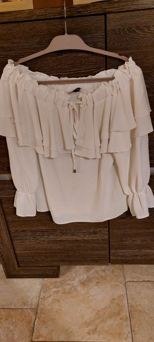 Biała, elegancka  bluzka