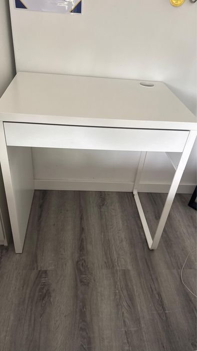 Mesa ikea branca