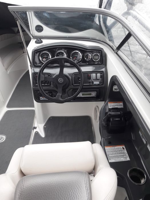 Łódź motorowa, motorówka Yamaha AR230 stan bdb+ przyczepa
