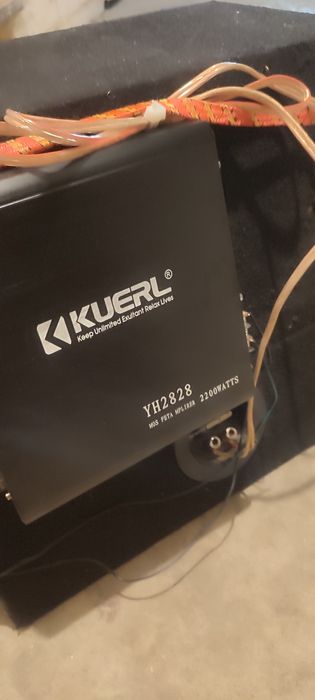 Tuba basowa wzmacniacz kondesator