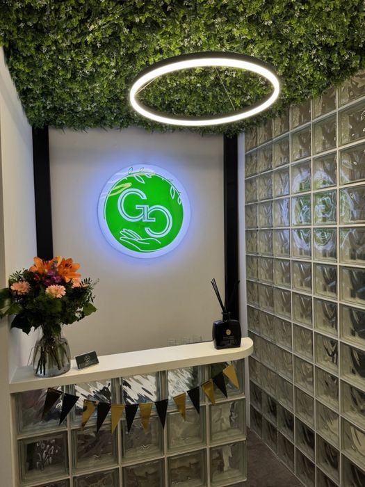 Zmiana ceny! Salon beuty w Centum,9 miejsc roboczych