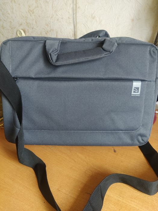 Сумки для ноутбуків
