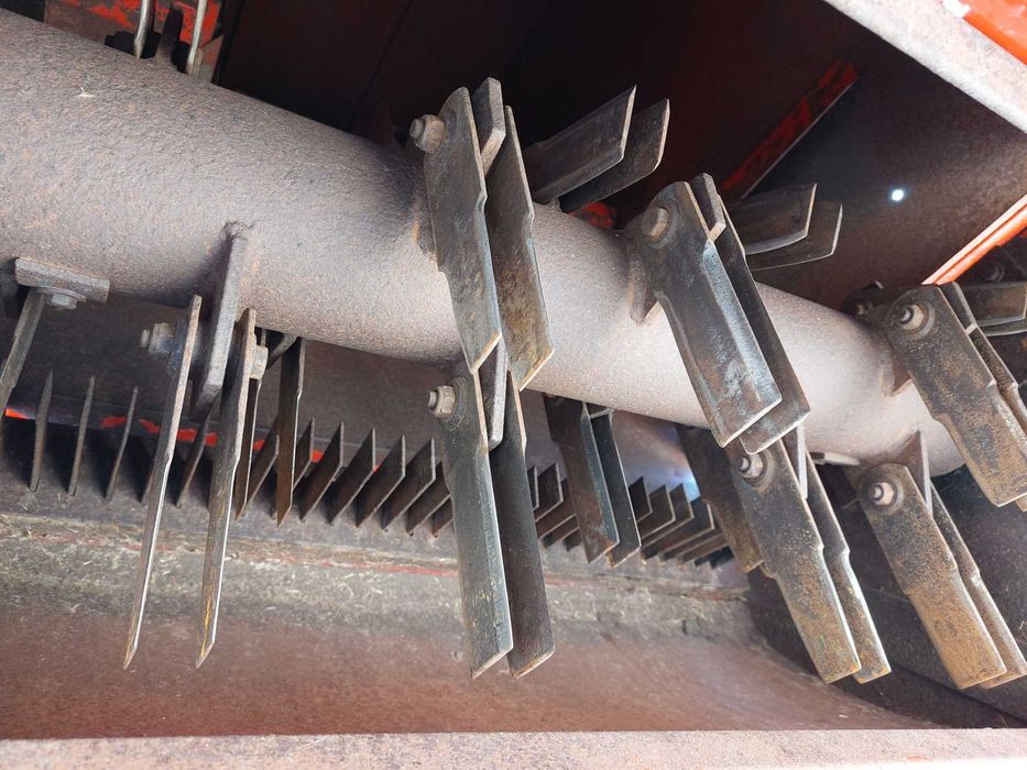 Зернозбиральний комбайн Massey Ferguson 16 2.7m