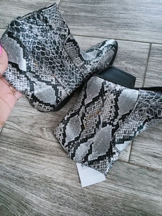 Nowe botki r36 Bershka kowbojki