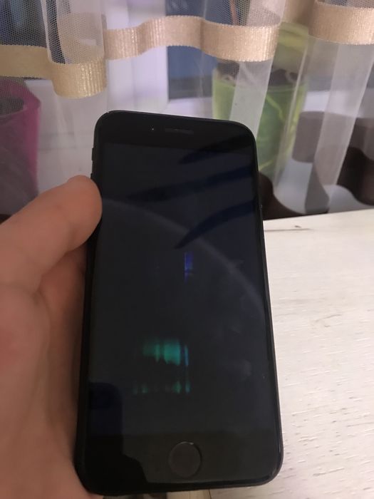 Apple IPhone 7 32gb з дефектом
