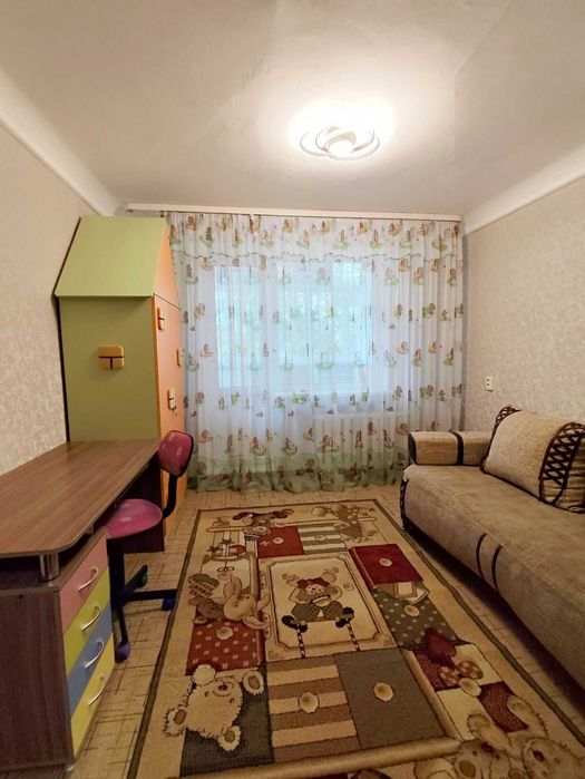 Оренда 2 кімн на Героїв України,17