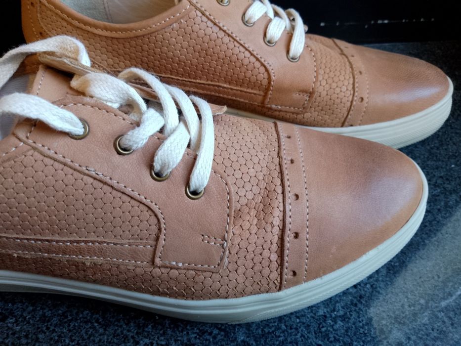 Buty trzewiki Lasocki skóra 38