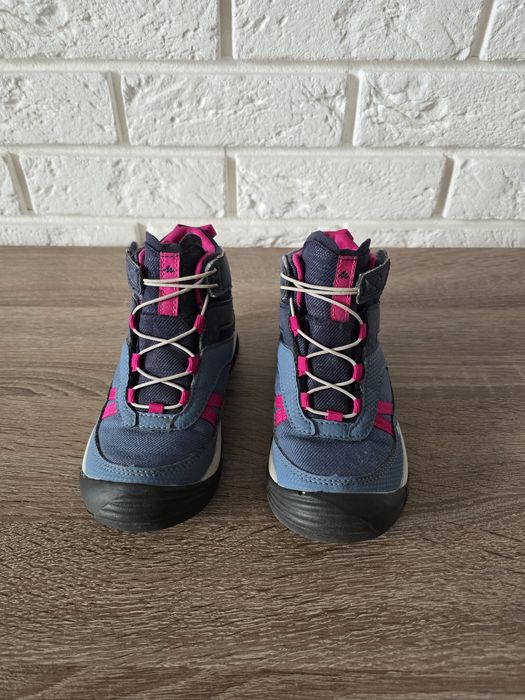 Buty trekkingowe Quechua Decathlon.