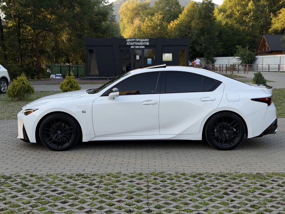 Lexus IS 350 2023p / 64 тис км / задній привід