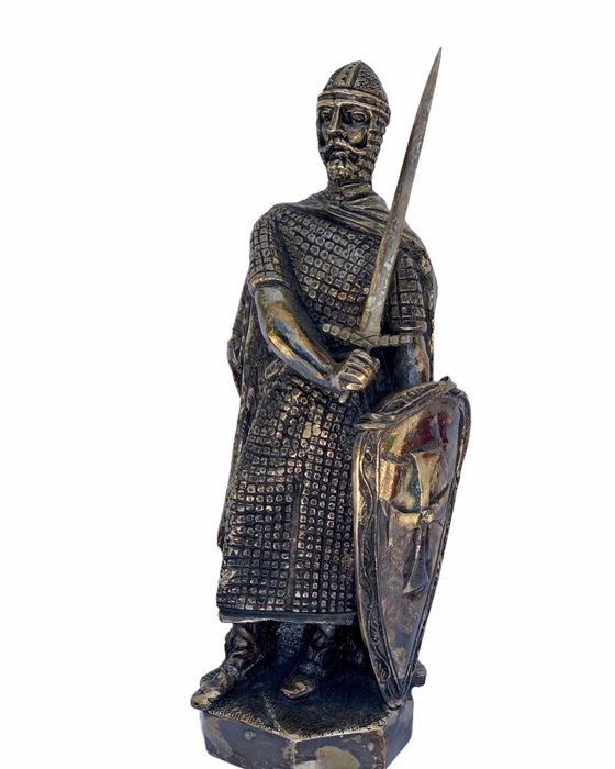 Estatueta D. Afonso Henriques
