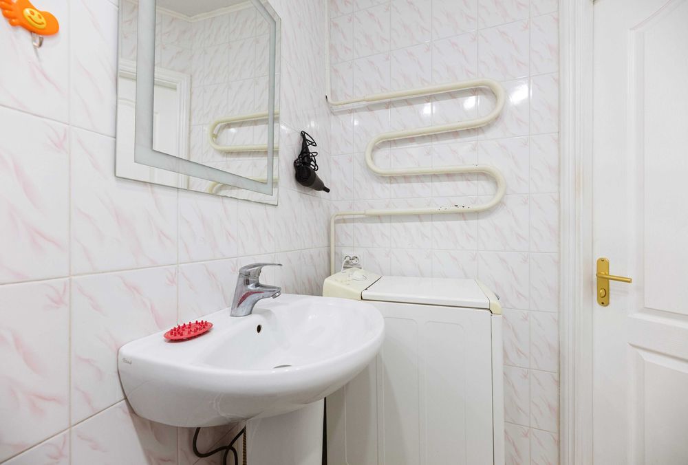 Берестейський проспект 20, в Києві, КПI, Охматдит