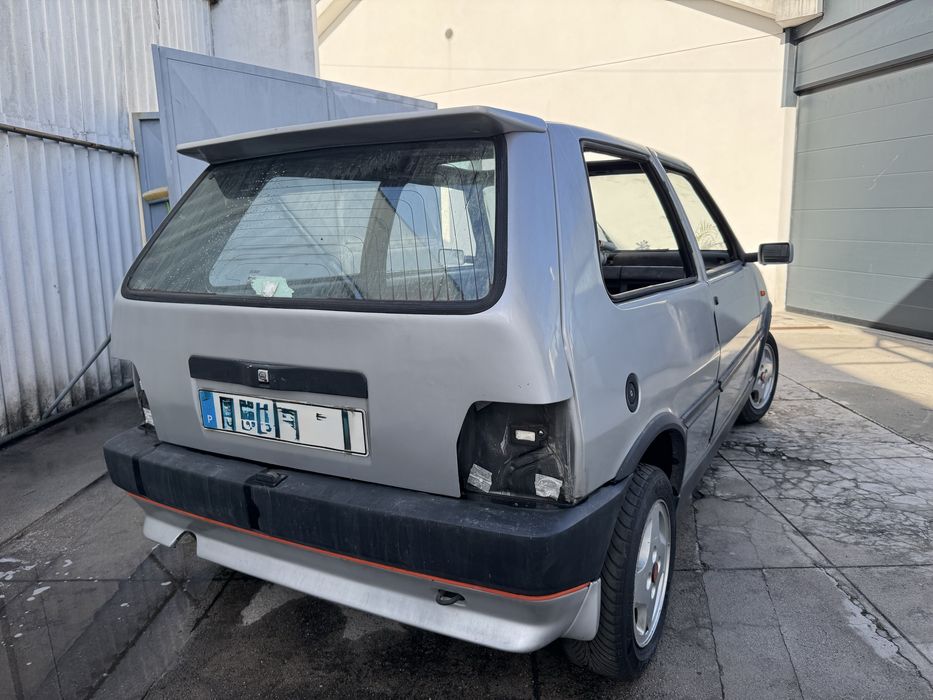 Fiat Uno Turbo IE Original para restaurar