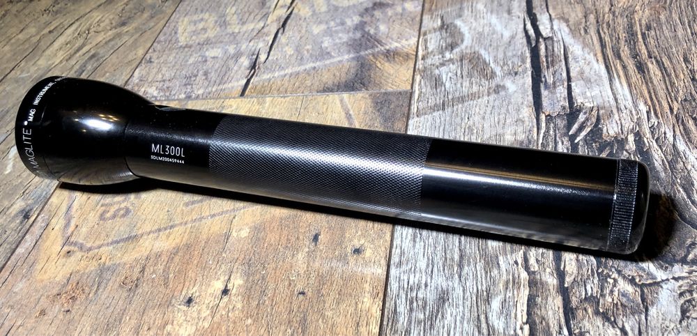 Mocna latarka Maglite ML300L 3D 625 Lumenów