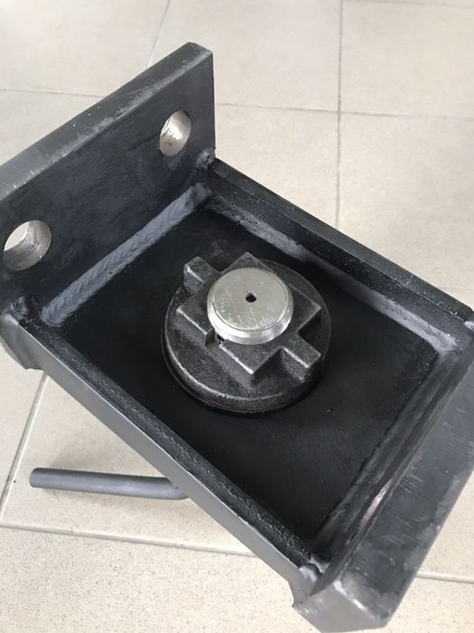 Zaczep ciągnikowy case reno mf ferguson Renault landini John deere fv