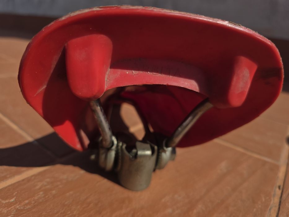 Selim bicicleta almofadado preto e peças