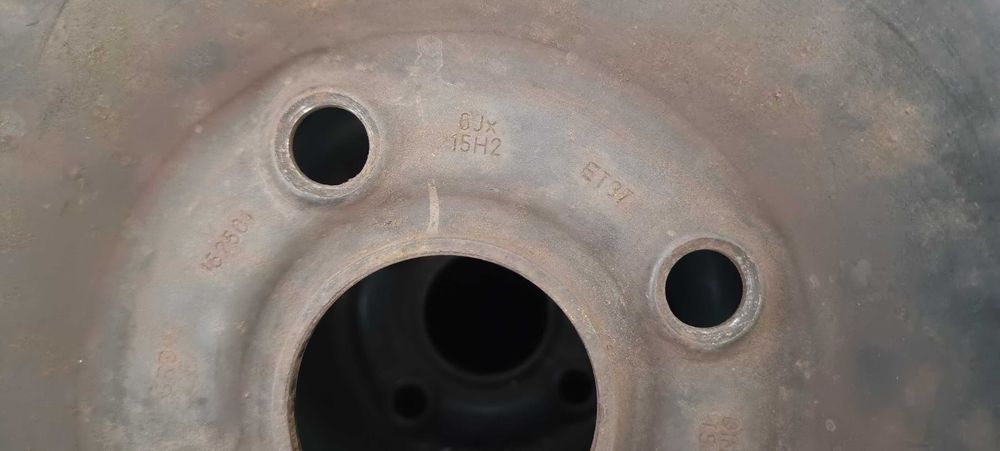 Oryginalne Felgi Stalowe Audi 80 B4 15" 4 sztuki Komplet