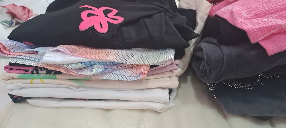 Paczka ciuchów rozmiar 152