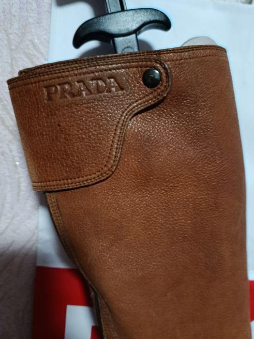 Женские кожанные сапоги Prada оригинал раз .39