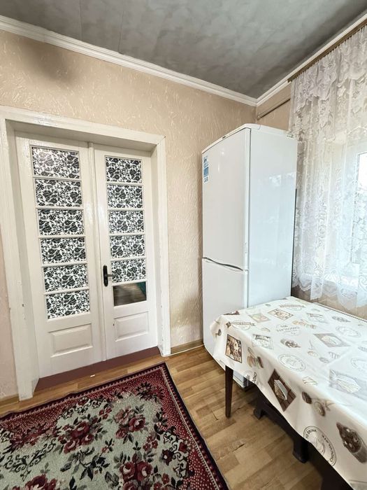 Продам 2 Будинки вул. Хотинська