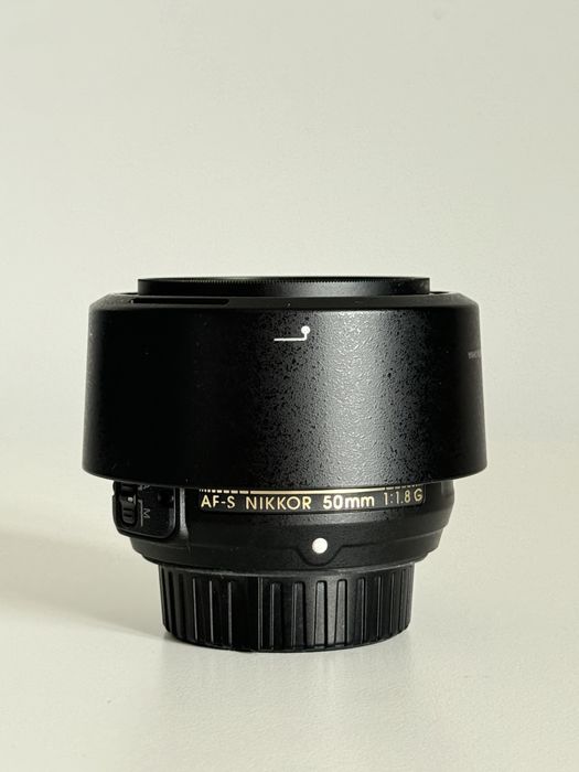 Nikon D3200, com pouco uso