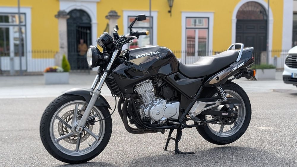 CB500 - Troco material Construção