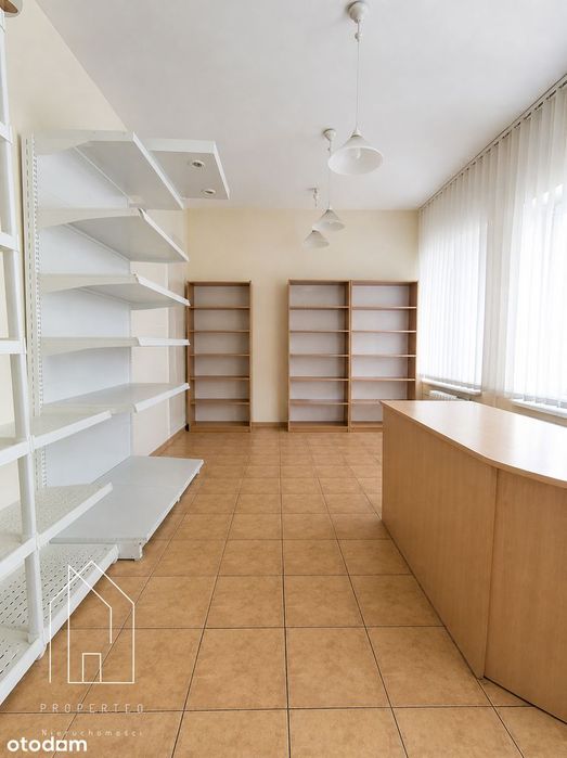 Lokal na parterze z podjazdem