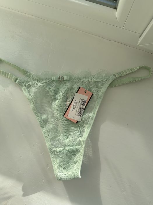 Продам нові мереживні трусики стрінги с-м з біркою