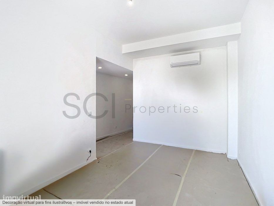 Apartamento T1 com logradouro 42m2, na Quinta do Conde