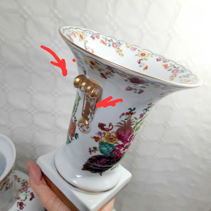 Vaso de Porcelana Vidal Arte, Portugal — Padrão de Folhas de Tabaco